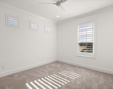 1001 Quarry Court - Photo Thumbnail 31