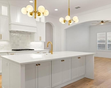 1001 Quarry Court - Photo Thumbnail 12