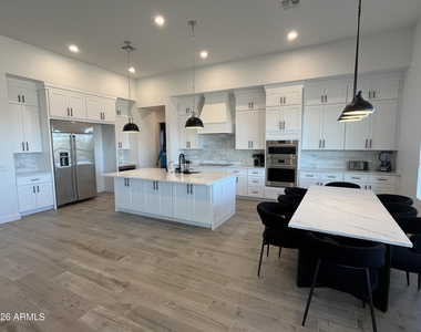20255 W Highland Avenue - Photo Thumbnail 1