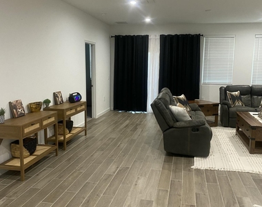 48506 N Duran Way - Photo Thumbnail 16