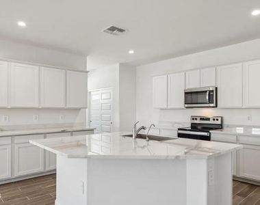 48506 N Duran Way - Photo Thumbnail 2