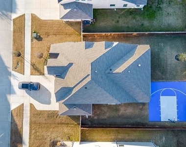 7470 Sanctuary Drive - Photo Thumbnail 30