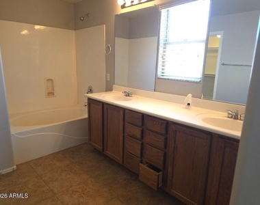 2547 E Bart Street - Photo Thumbnail 13