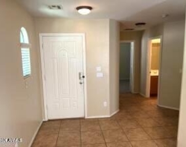 2547 E Bart Street - Photo Thumbnail 3