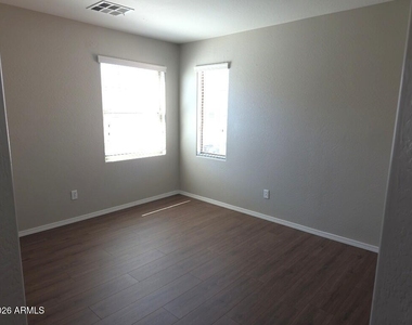 2547 E Bart Street - Photo Thumbnail 11