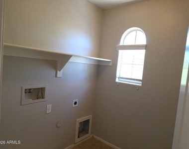 2547 E Bart Street - Photo Thumbnail 17