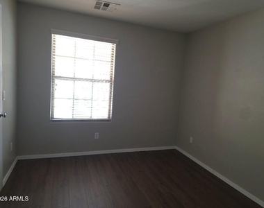 2547 E Bart Street - Photo Thumbnail 9