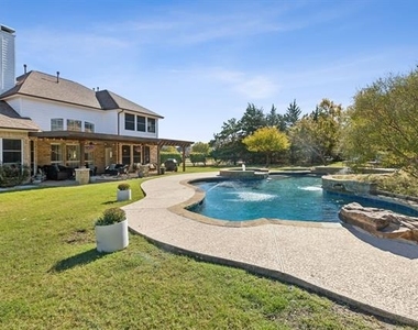 5801 Hathaway Drive - Photo Thumbnail 28