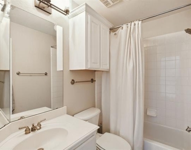 5801 Hathaway Drive - Photo Thumbnail 22