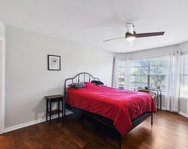 5801 Hathaway Drive - Photo Thumbnail 23