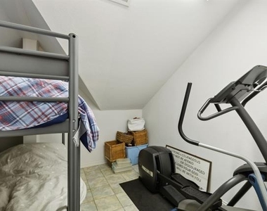 5801 Hathaway Drive - Photo Thumbnail 21