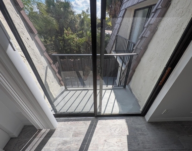 1733 N Congress Avenue - Photo Thumbnail 22