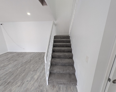 1733 N Congress Avenue - Photo Thumbnail 11