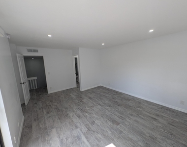 1733 N Congress Avenue - Photo Thumbnail 20