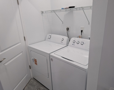 1733 N Congress Avenue - Photo Thumbnail 33