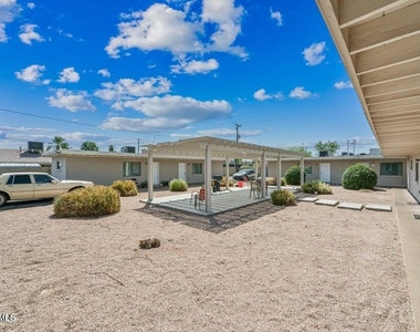 3949 E Earll Drive - Photo Thumbnail 1