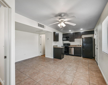 3949 E Earll Drive - Photo Thumbnail 9