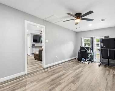 6331 Fenway Street - Photo Thumbnail 10