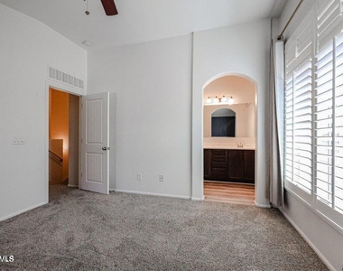 2725 E Mine Creek Road - Photo Thumbnail 12