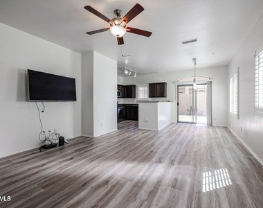 2725 E Mine Creek Road - Photo Thumbnail 2