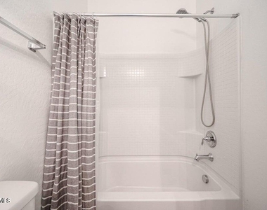 2725 E Mine Creek Road - Photo Thumbnail 21