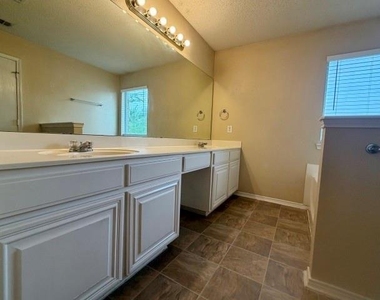 12333 Silver Mist Trail - Photo Thumbnail 9