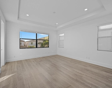 6020 Curie Place - Photo Thumbnail 18