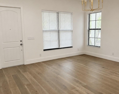 6020 Curie Place - Photo Thumbnail 4