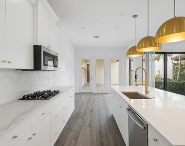 6020 Curie Place - Photo Thumbnail 7