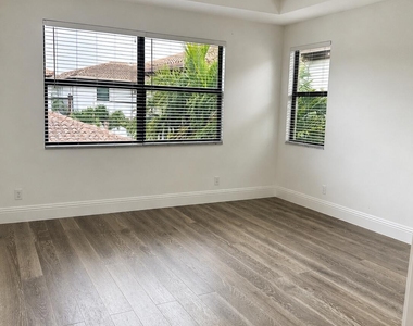 6020 Curie Place - Photo Thumbnail 20