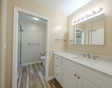 651 Se Degan Drive - Photo Thumbnail 21