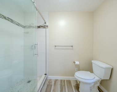 651 Se Degan Drive - Photo Thumbnail 23