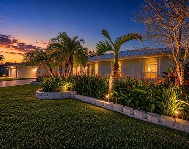 651 Se Degan Drive - Photo Thumbnail 1