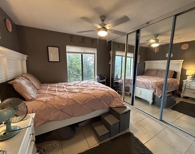 1007 Green Pine Boulevard - Photo Thumbnail 14