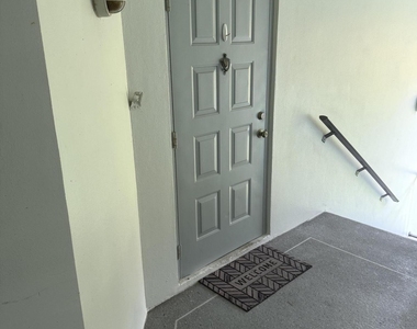 1007 Green Pine Boulevard - Photo Thumbnail 27