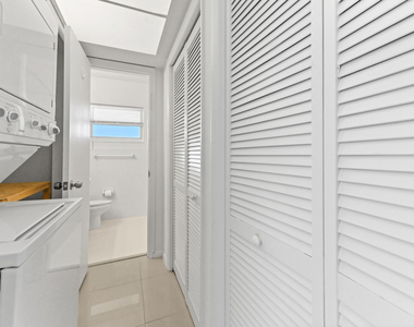 2755 Ne 28th Avenue - Photo Thumbnail 12