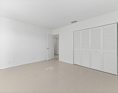 2755 Ne 28th Avenue - Photo Thumbnail 19