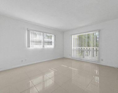 2755 Ne 28th Avenue - Photo Thumbnail 10