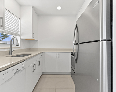 2755 Ne 28th Avenue - Photo Thumbnail 7
