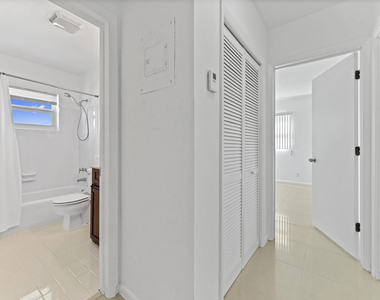 2755 Ne 28th Avenue - Photo Thumbnail 16