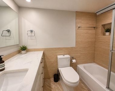 4030 W Palm Aire Drive - Photo Thumbnail 13