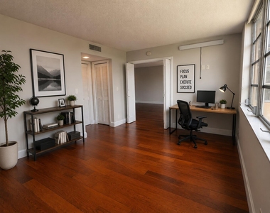 4030 W Palm Aire Drive - Photo Thumbnail 2