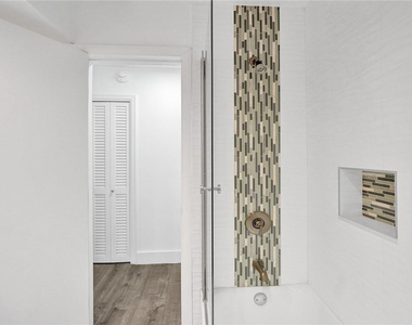 5981 Ne 22nd Way - Photo Thumbnail 23