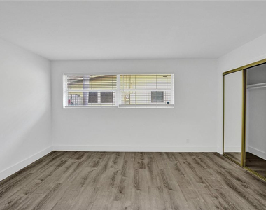 5981 Ne 22nd Way - Photo Thumbnail 18