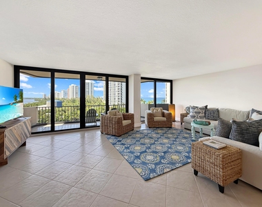 4200 N Ocean Drive - Photo Thumbnail 2