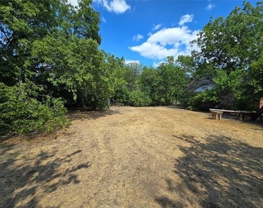 6517 Happy Lane - Photo Thumbnail 27