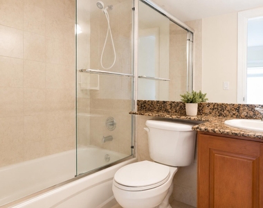 151 Ne 16th Avenue - Photo Thumbnail 7