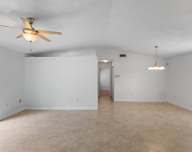 13945 Langley Place - Photo Thumbnail 17