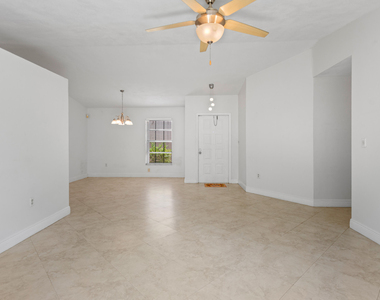 13945 Langley Place - Photo Thumbnail 2