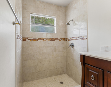 13945 Langley Place - Photo Thumbnail 5